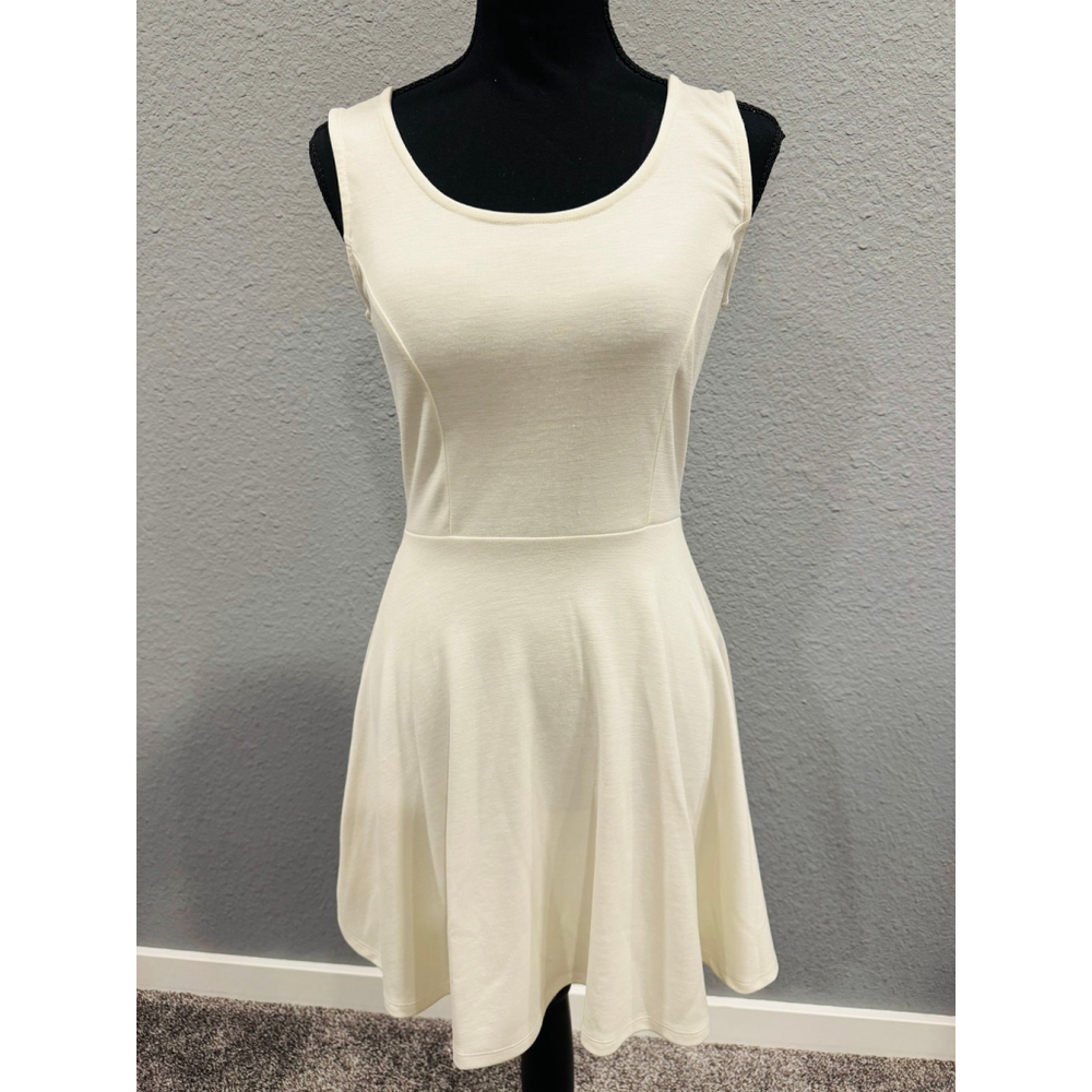 DNA Couture Ivory Sleeveless Fit and Flare Dress, Sz M, NWOT - Picture 4 of 8